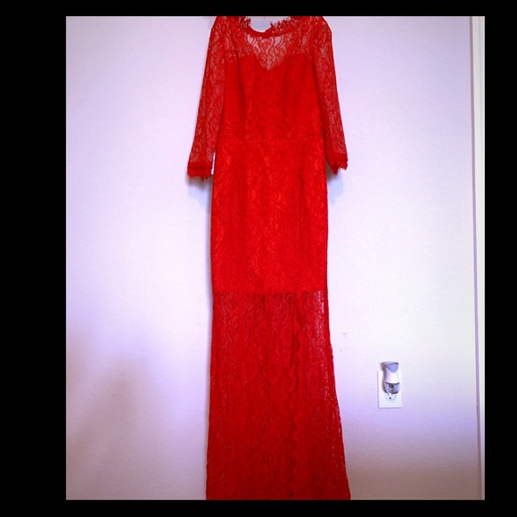 NWT - Red Lace Long Dress with mid-length sleeves - Picture 1 of 8